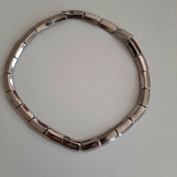 💚Sale 3 for $30💚 Silver Choker Necklace - Picture 3 of 5